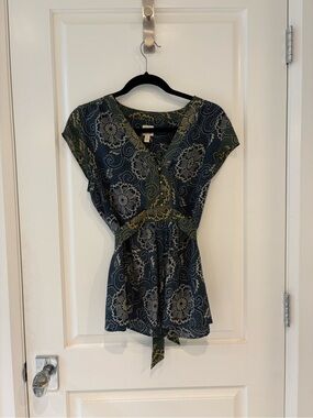 Anthropologie Floral Print Cap-Sleeve Tie-Waist Top - Blue/Green. 100% Silk